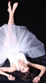 Adrianne Curry feet photo thumbnail