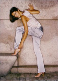 Adrianne Curry feet photo thumbnail