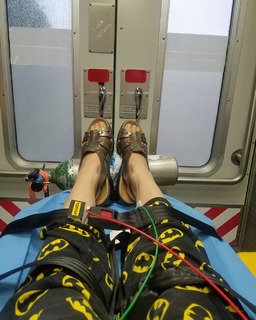 Adrianne Curry feet photo thumbnail