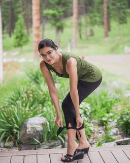 Adrianne Curry feet photo thumbnail