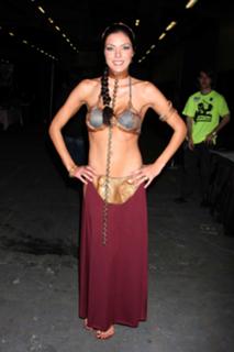 Adrianne Curry feet photo thumbnail