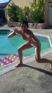 Adrianne Curry feet photo thumbnail