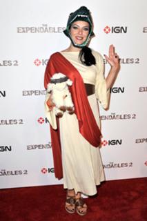 Adrianne Curry feet photo thumbnail