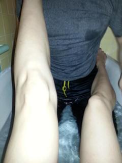 Adrianne Curry feet photo thumbnail