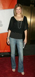 Adrianne Palicki feet photo thumbnail