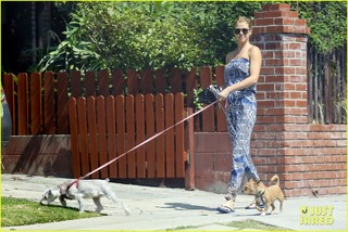 Adrianne Palicki feet photo thumbnail