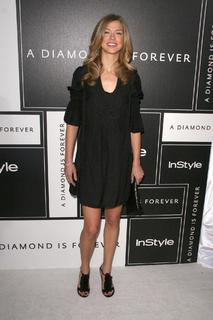 Adrianne Palicki feet photo thumbnail