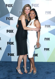 Adrianne Palicki feet photo thumbnail