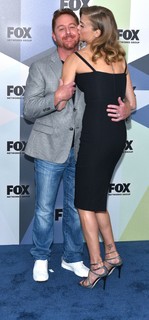Adrianne Palicki feet photo thumbnail
