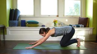 Adriene Mishler feet photo thumbnail