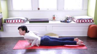 Adriene Mishler feet photo thumbnail