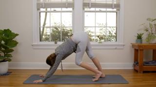 Adriene Mishler feet photo thumbnail