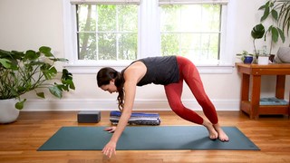 Adriene Mishler feet photo thumbnail