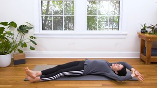 Adriene Mishler feet photo thumbnail