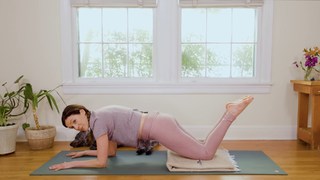 Adriene Mishler feet photo thumbnail
