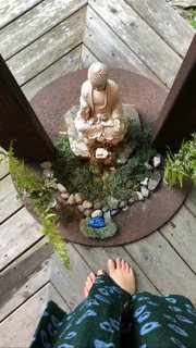 Adriene Mishler feet photo thumbnail