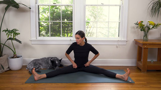 Adriene Mishler feet photo thumbnail