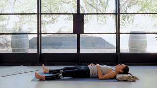 Adriene Mishler feet photo thumbnail