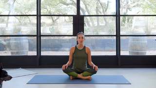 Adriene Mishler feet photo thumbnail