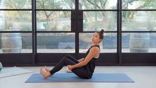 Adriene Mishler feet photo thumbnail