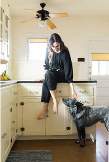 Adriene Mishler feet photo thumbnail