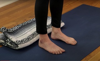 Adriene Mishler feet photo thumbnail