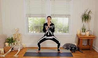 Adriene Mishler feet photo thumbnail