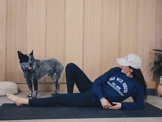 Adriene Mishler feet photo thumbnail