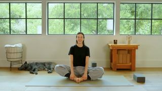 Adriene Mishler feet photo thumbnail