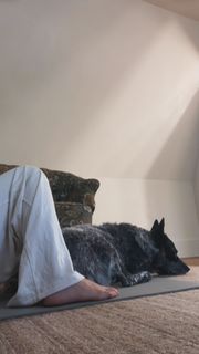 Adriene Mishler feet photo thumbnail