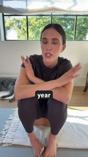 Adriene Mishler feet photo 3