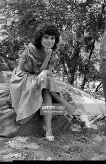 Adrienne Barbeau feet photo thumbnail