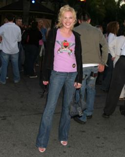 Adrienne Frantz feet photo 15