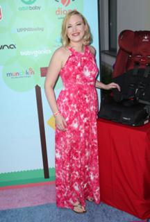 Adrienne Frantz feet photo 12