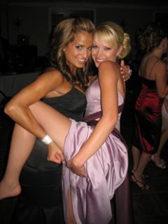 Adrienne Frantz feet photo 2