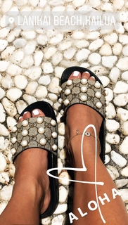 Adrienne Houghton feet photo thumbnail