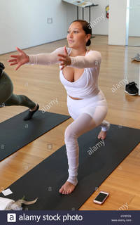 Adrienne Houghton feet photo thumbnail