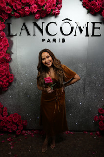 Adrienne Houghton feet photo thumbnail