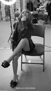 Adrienne Houghton feet photo thumbnail
