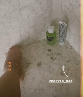 Adrienne Houghton feet photo thumbnail