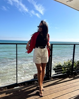 Adrienne Houghton feet photo thumbnail