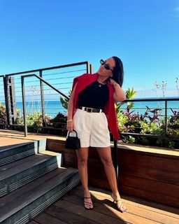 Adrienne Houghton feet photo thumbnail