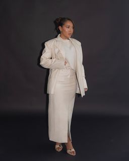 Adrienne Houghton feet photo thumbnail