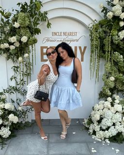 Adrienne Houghton feet photo thumbnail