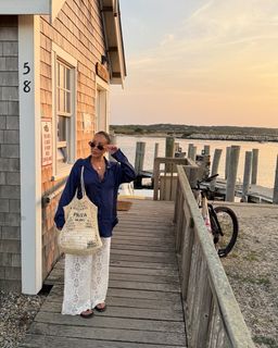 Adrienne Houghton feet photo thumbnail