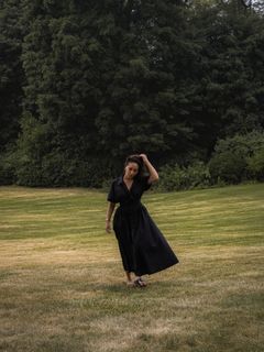 Adrienne Houghton feet photo thumbnail