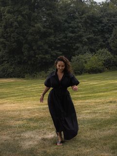 Adrienne Houghton feet photo thumbnail