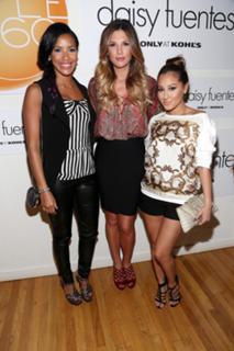 Adrienne Houghton feet photo thumbnail