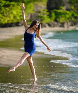 Adrienne Janic feet photo 1
