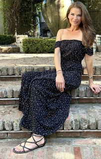 Adrienne Janic feet photo 2